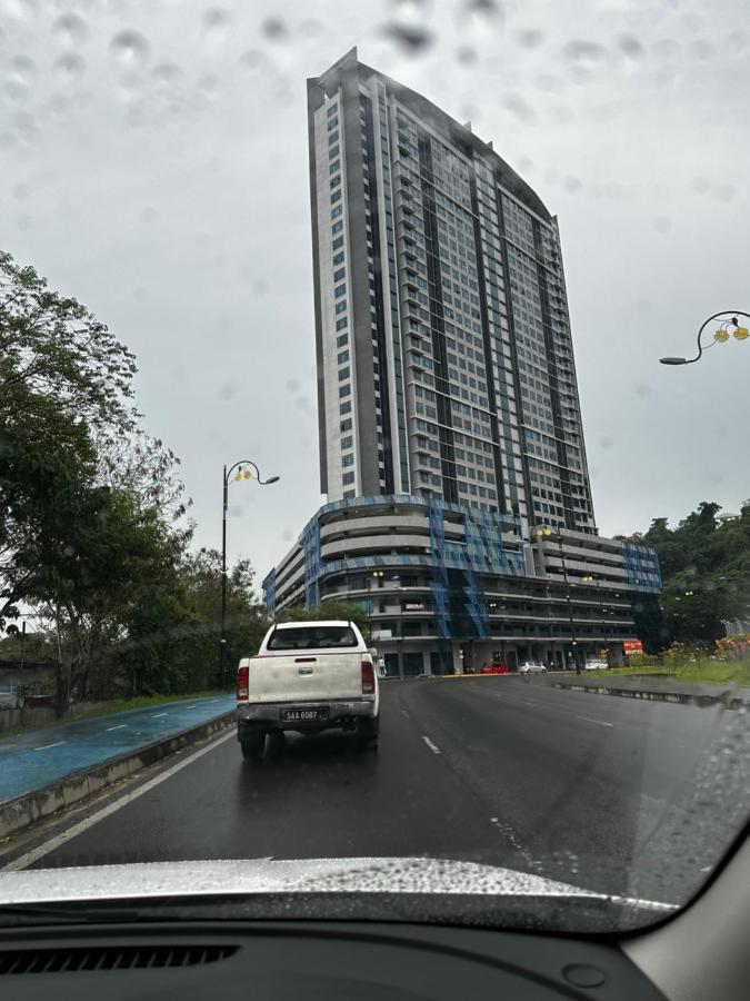Botiza Suites At Jesselton Quay Kota Kinabalu Bagian luar foto