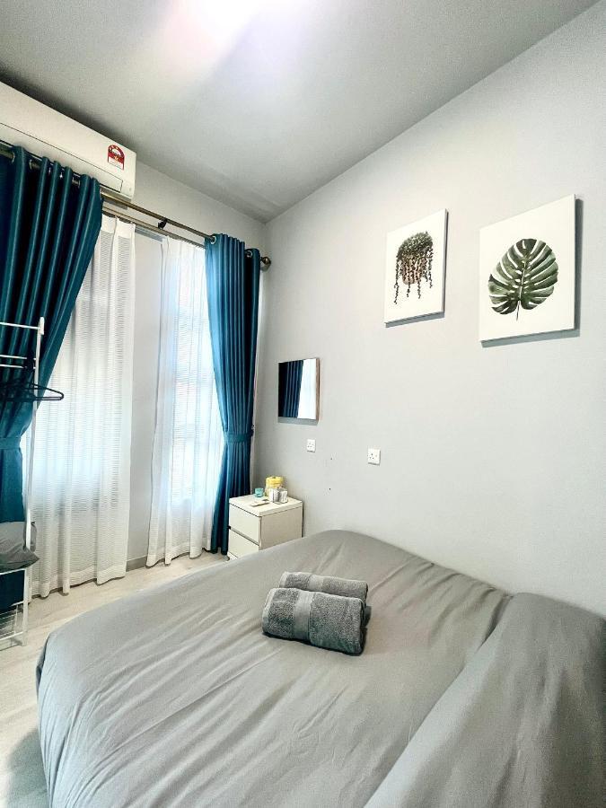 Botiza Suites At Jesselton Quay Kota Kinabalu Bagian luar foto