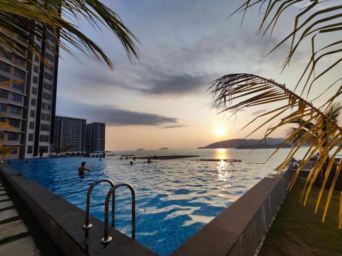 Botiza Suites At Jesselton Quay Kota Kinabalu Bagian luar foto
