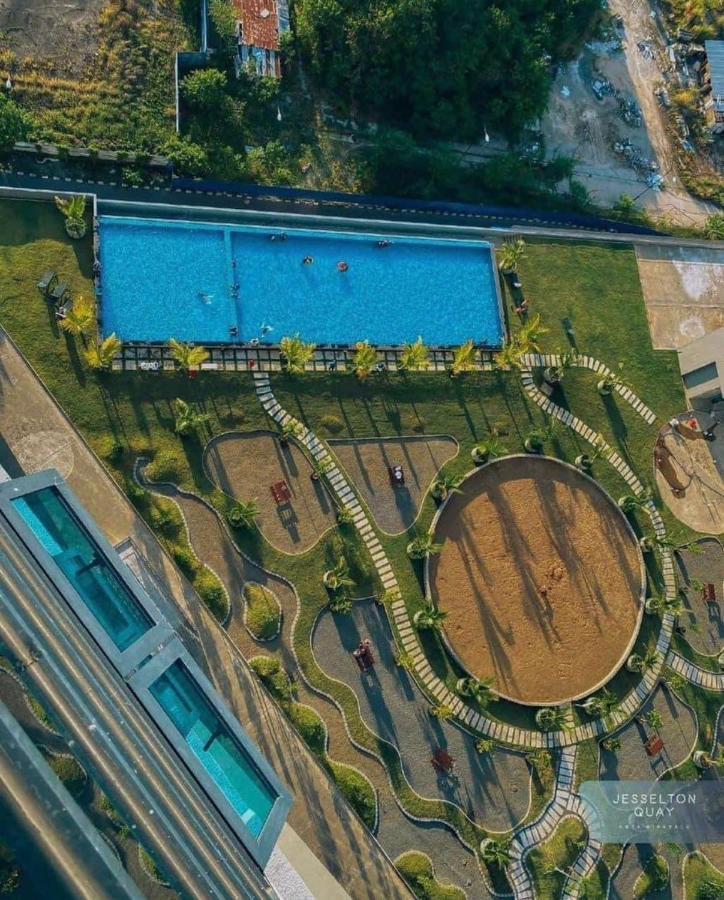 Botiza Suites At Jesselton Quay Kota Kinabalu Bagian luar foto