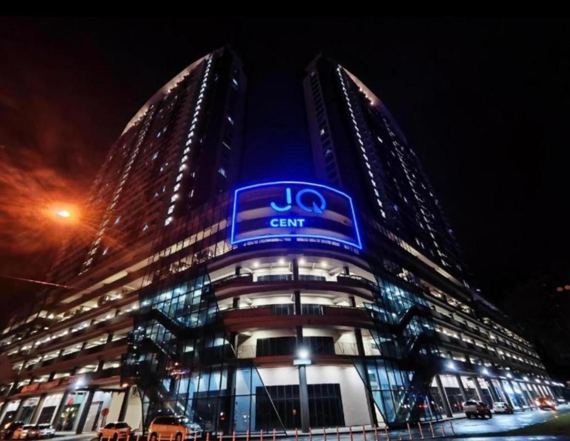 Botiza Suites At Jesselton Quay Kota Kinabalu Bagian luar foto